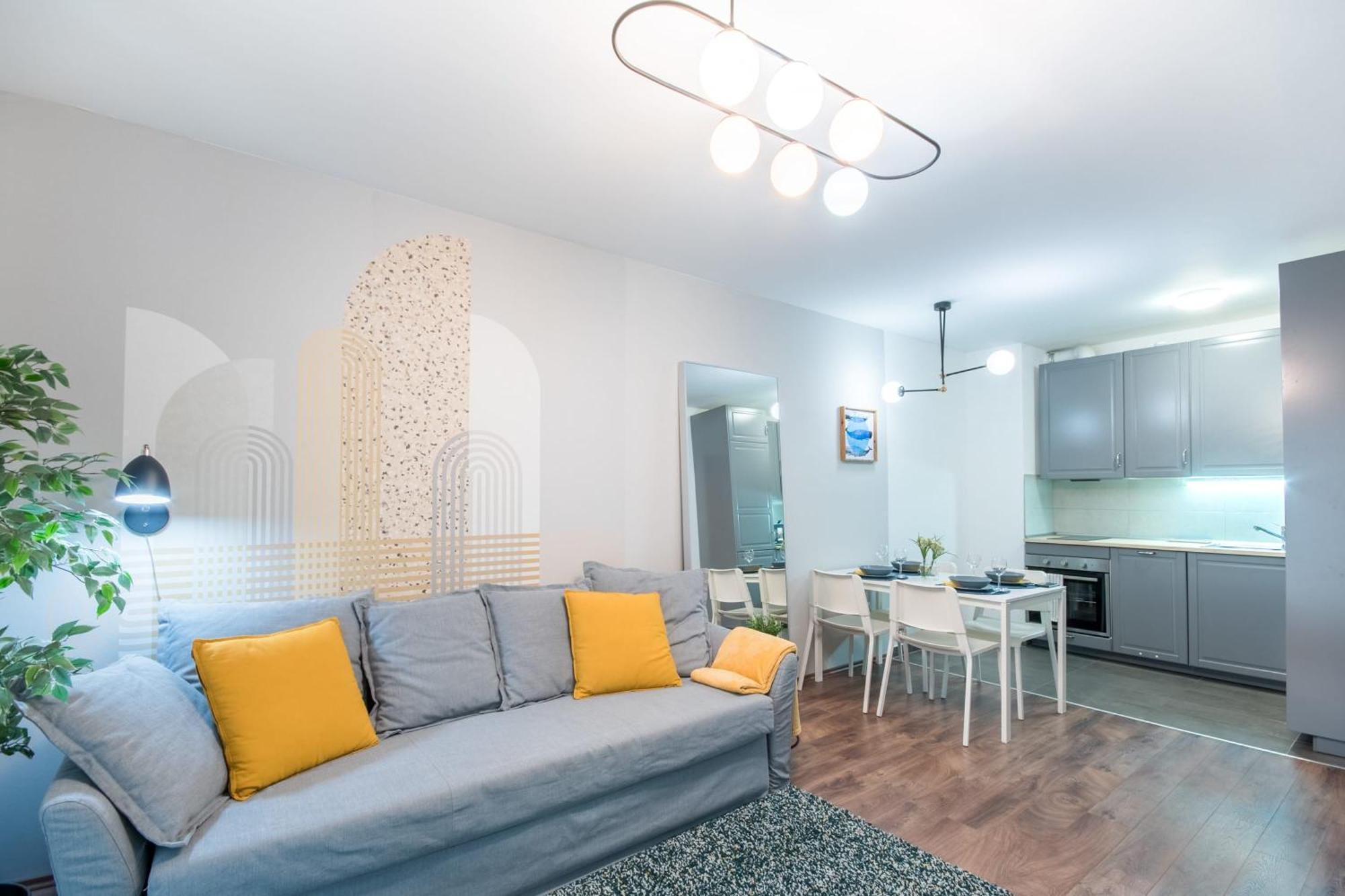 Apartment Very - Free Parking - Sunny Balcony