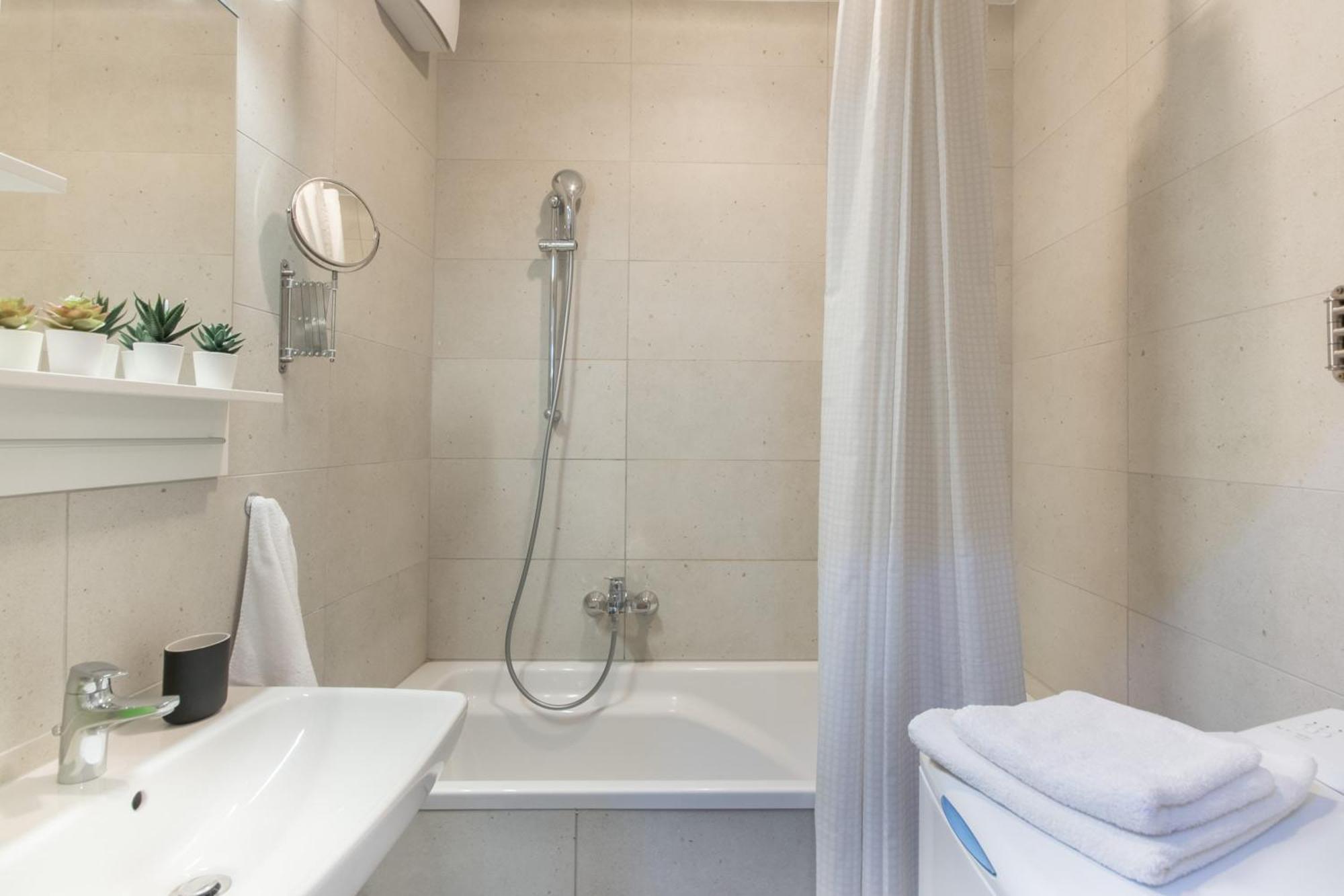 Apartment Very - Free Parking - Sunny Balcony Budapest